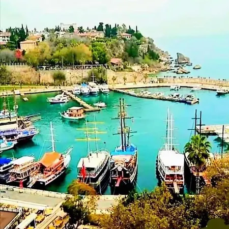 Lejlighedshotel Kaleici Benzersiz Muethis Genis *